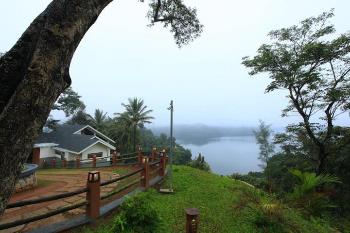 Wayanad Silver Woods Extérieur photo